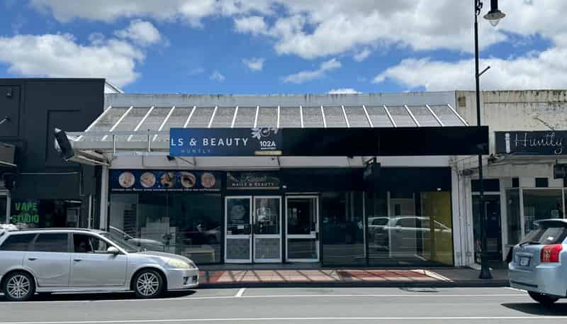 102 Main Street, Huntly