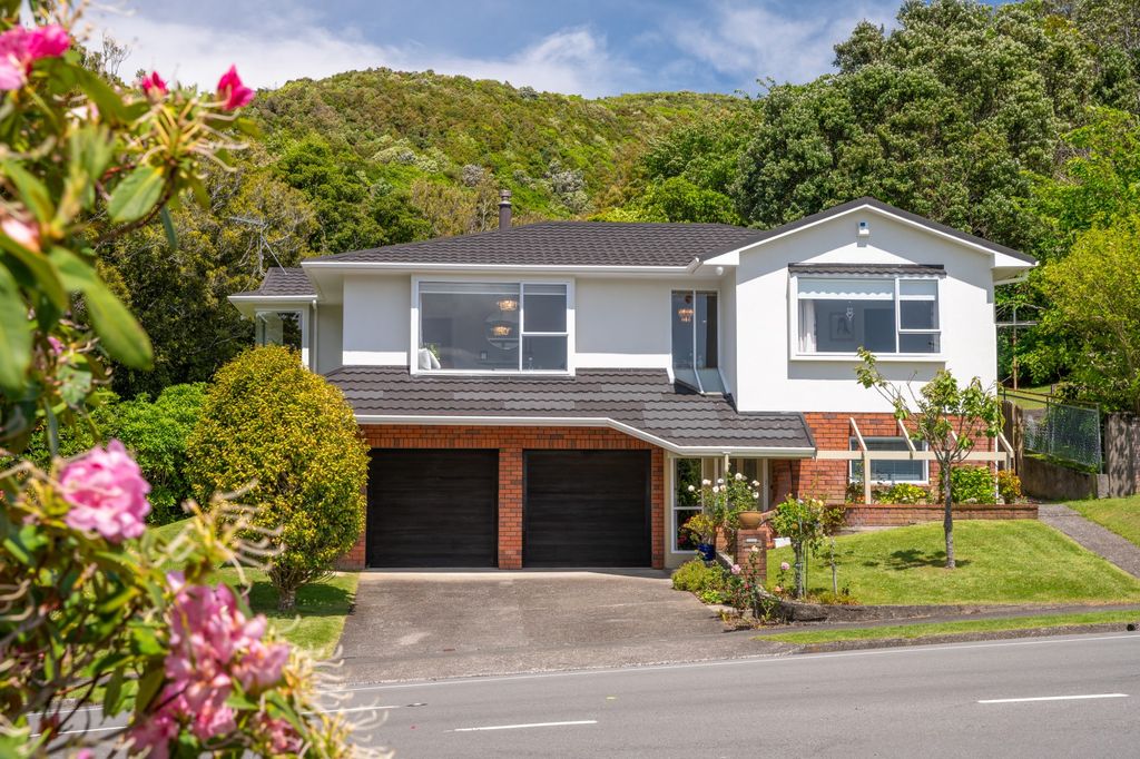Property value 1 Woodman Drive, Tawa realestate.co.nz
