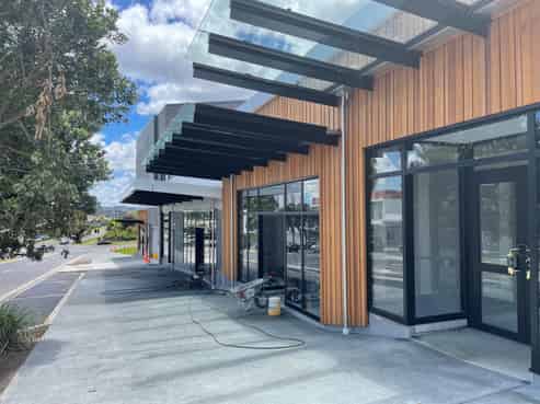 New Silverdale retail