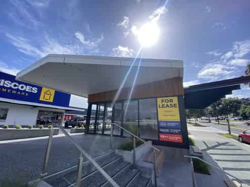 New Silverdale retail