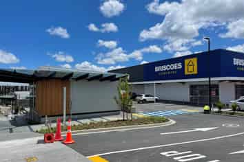 New Silverdale retail