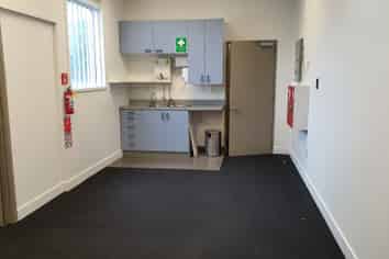 Retail/Office Space, Sydenham.