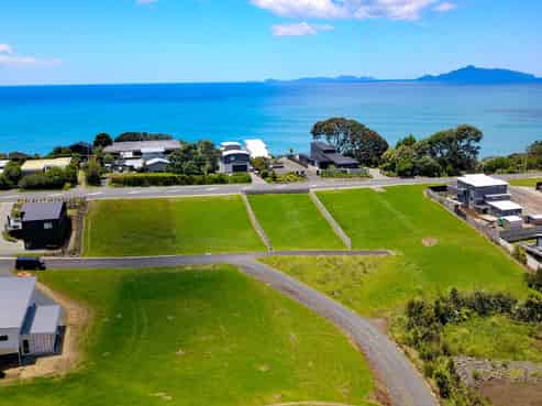 10 Milky Way, Langs Beach