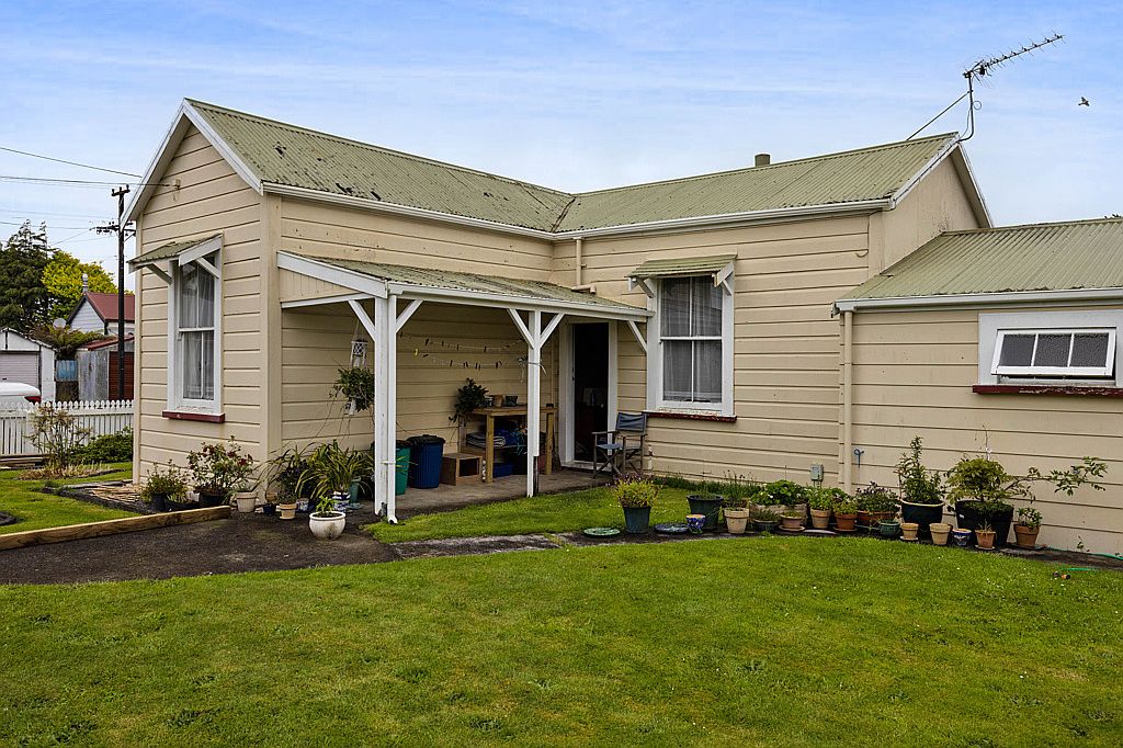 Sold 15 Bath Street, Eltham realestate.co.nz