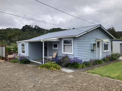 27 Tongaporutu Road, Tongaporutu