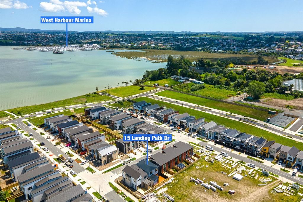 Property value 15 Landing Path Drive, Hobsonville realestate.co.nz