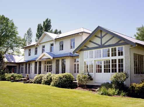 689 Rotherham Road South, Rotherham