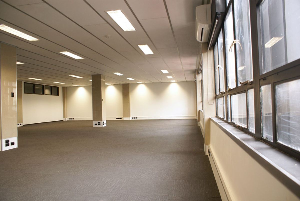 Rent Free Incentive Offered - Quality Office Space - Вид 4