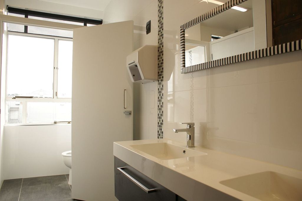 Rent Free Incentive Offered - Quality Office Space - Prikaz 5