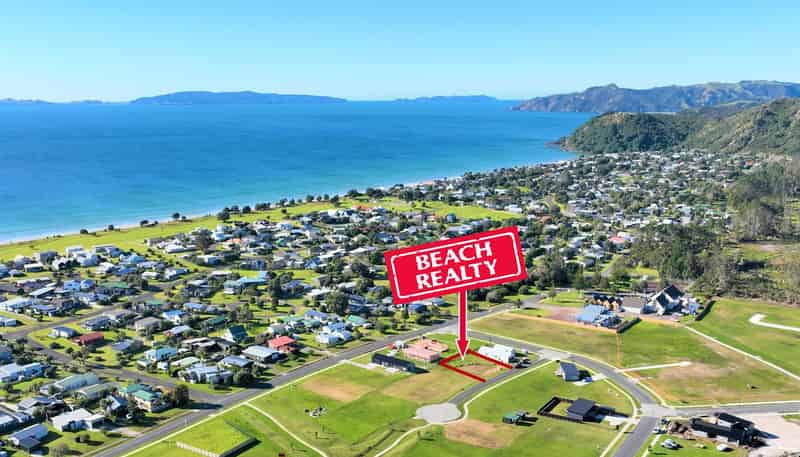  4 Riria Way, Matarangi