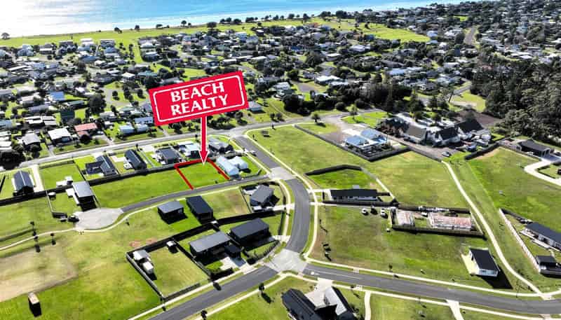  4 Riria Way, Matarangi