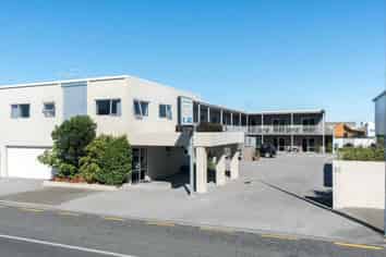 Well Located Quality Motel - 18 Suites