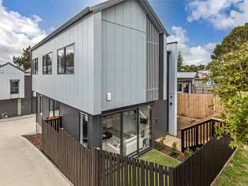 28F Noall Street, Te Atatu Peninsula