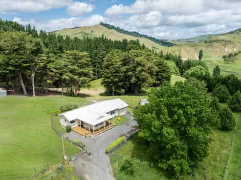 2069 Kahuranaki Road, Elsthorpe