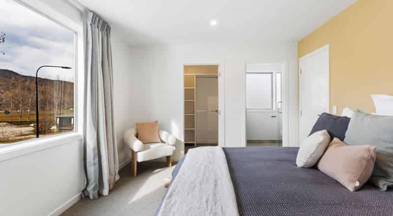 24 Wallis Drive, CROMWELL, Central Otago For Sale realestate.co.nz