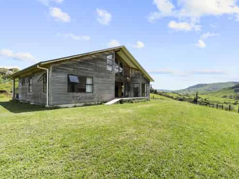 2579 Te Anga Road, Marokopa