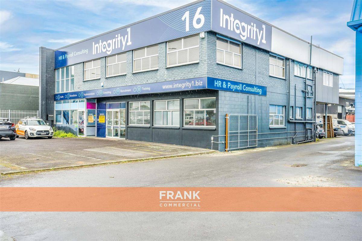 Standalone office in PAPAKURA