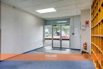 Standalone office in PAPAKURA