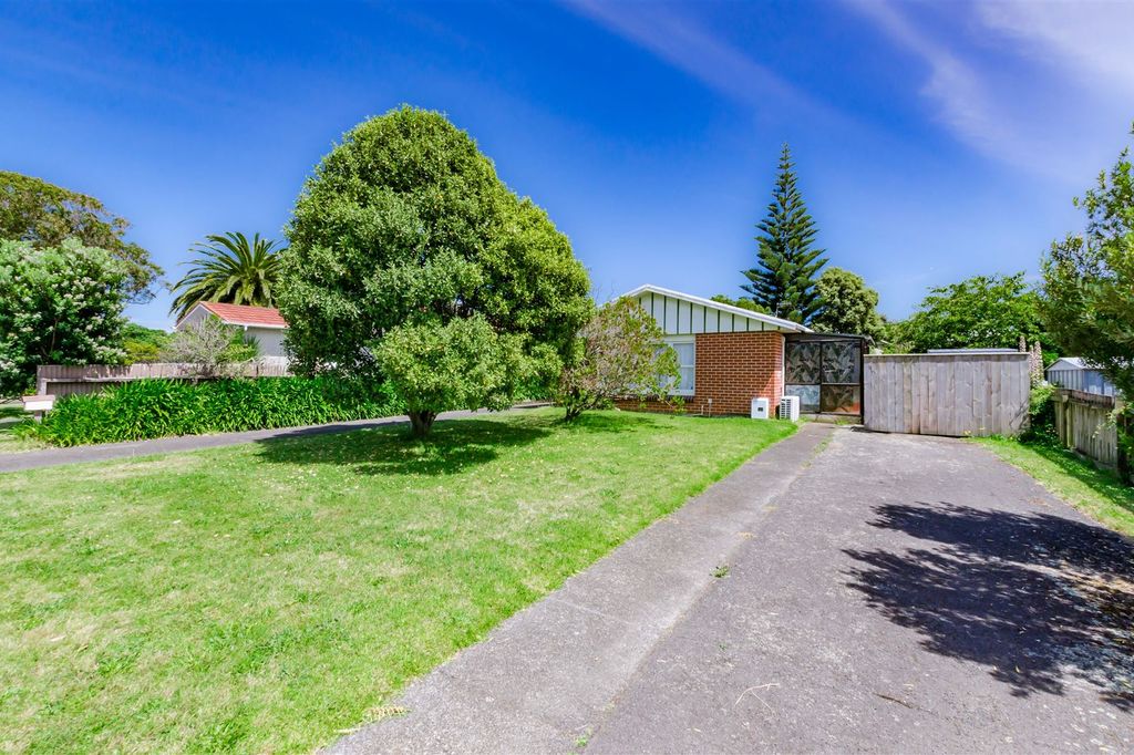 Property value 49A Ocean Road, Paraparaumu Beach realestate.co.nz