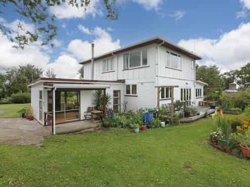 1521 Kimbolton Road, Cheltenham