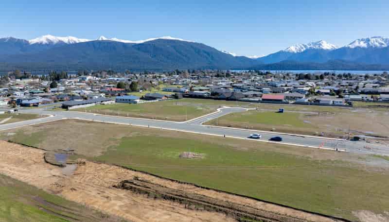 91 75 Govan Drive, Te Anau