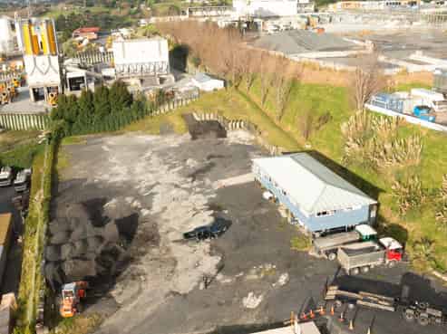 Yard & Office Silverdale - 3,000m2 + Available