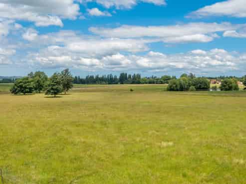 Lot 14, Sedgwick Street and Lots 3,5,6 Owen Street, Tikokino