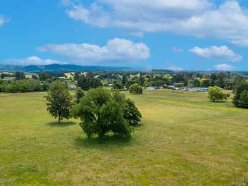 Lot 14, Sedgwick Street and Lots 3,5,6 Owen Street, Tikokino