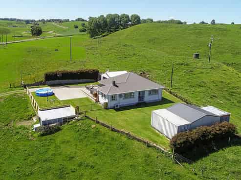 254 Ngatira Road, Lichfield
