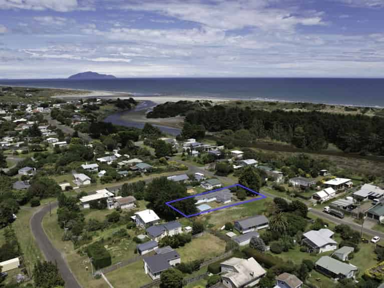 Waikawa Beach Homes and Real Estate for Sale realestate.co.nz
