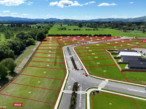  Cashmere Oaks Estate, SH2, Masterton