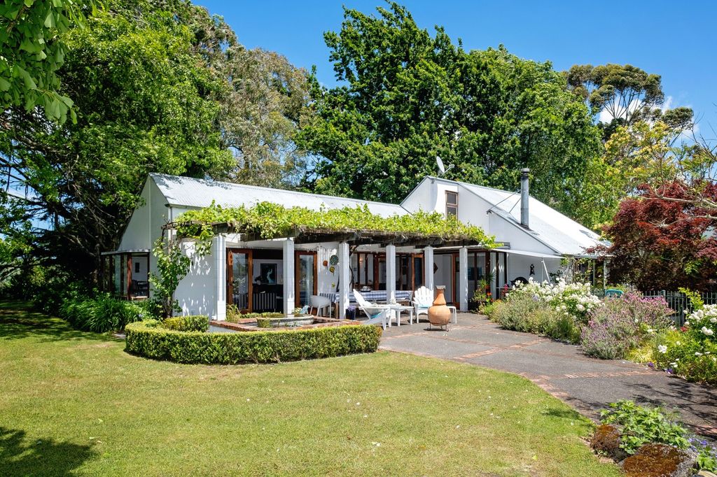 Property value 33 Waimarama Road, Havelock North realestate.co.nz