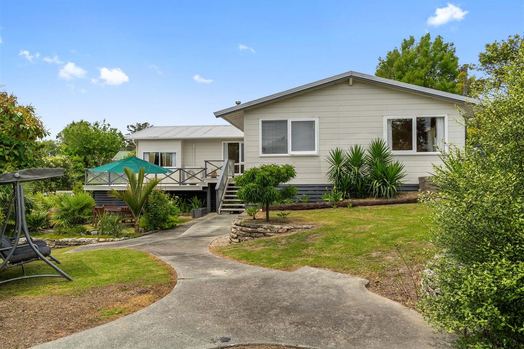 Property value 21 Davies Road, Wellsford realestate.co.nz