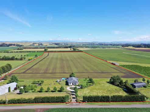192 Rosser Road, Longlands
