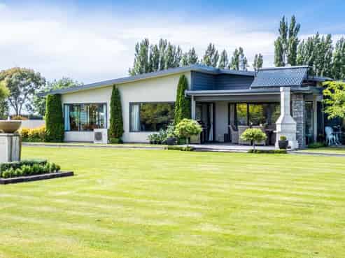 30 Levels Store Road, Levels