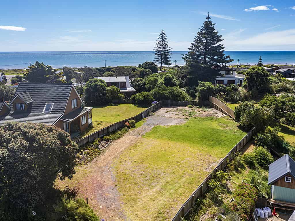 Otaki Beach Homes and Real Estate for Sale realestate.co.nz