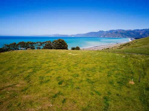 3A Seaview Sections, Kaikoura