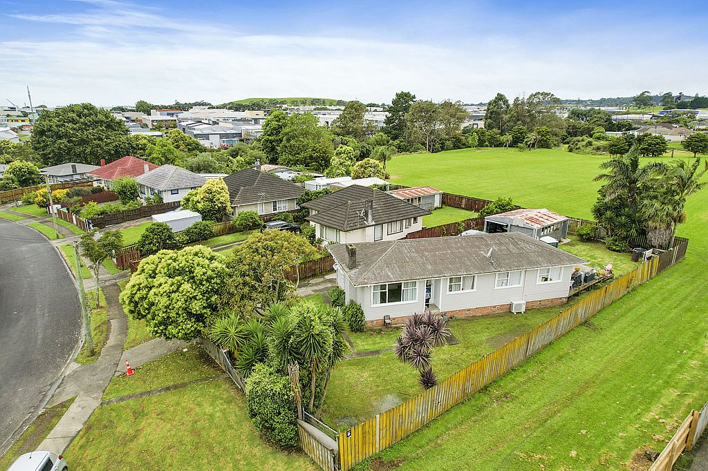 Property value 1 Antrim Crescent, Otara realestate.co.nz