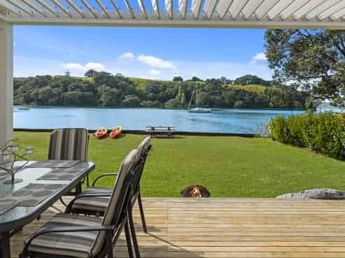 397 Leigh Road, Whangateau