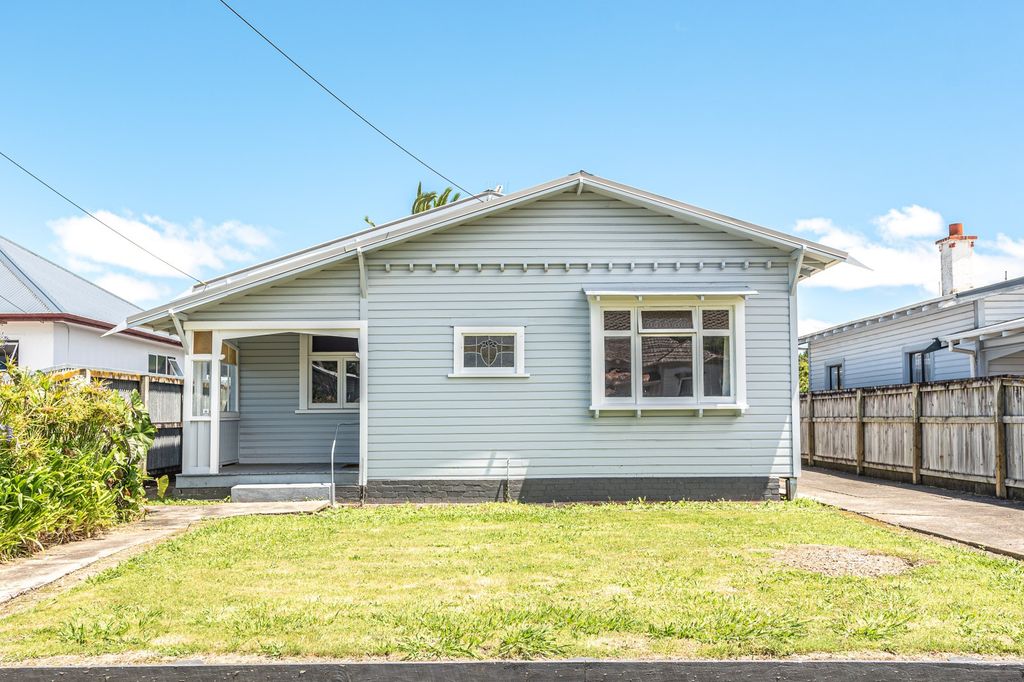 Property value 47 Alexander Street, Whanganui Central realestate.co.nz