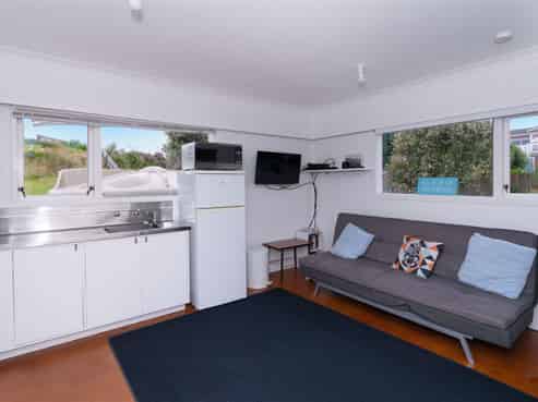 82 Kahukura Avenue, Waitarere Beach