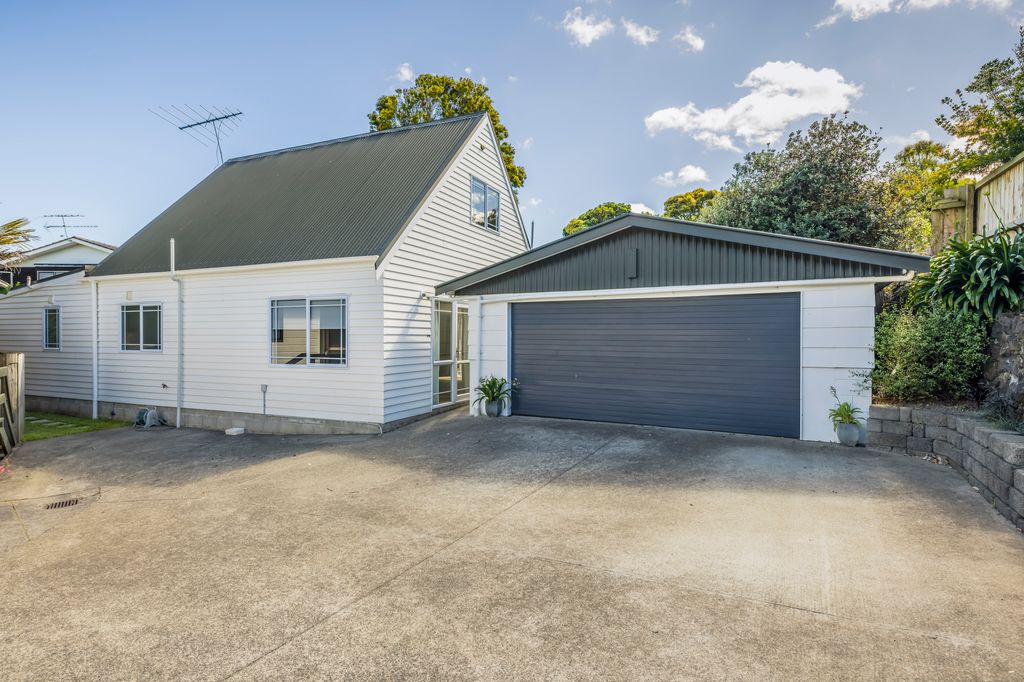 Property value 27A Rotoiti Avenue, Pakuranga Heights realestate.co.nz