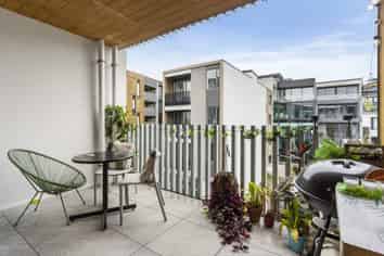 302/11 Vinegar Lane, Grey Lynn