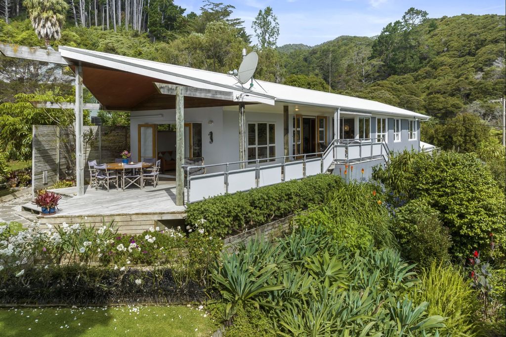 Sold 26 Patui Avenue, Thornton Bay realestate.co.nz