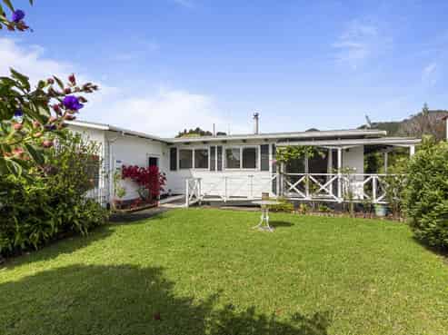 64 Kon Tiki Road, Whiritoa