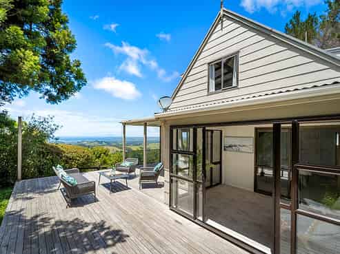 18 Govan Wilson Road, Whangaripo