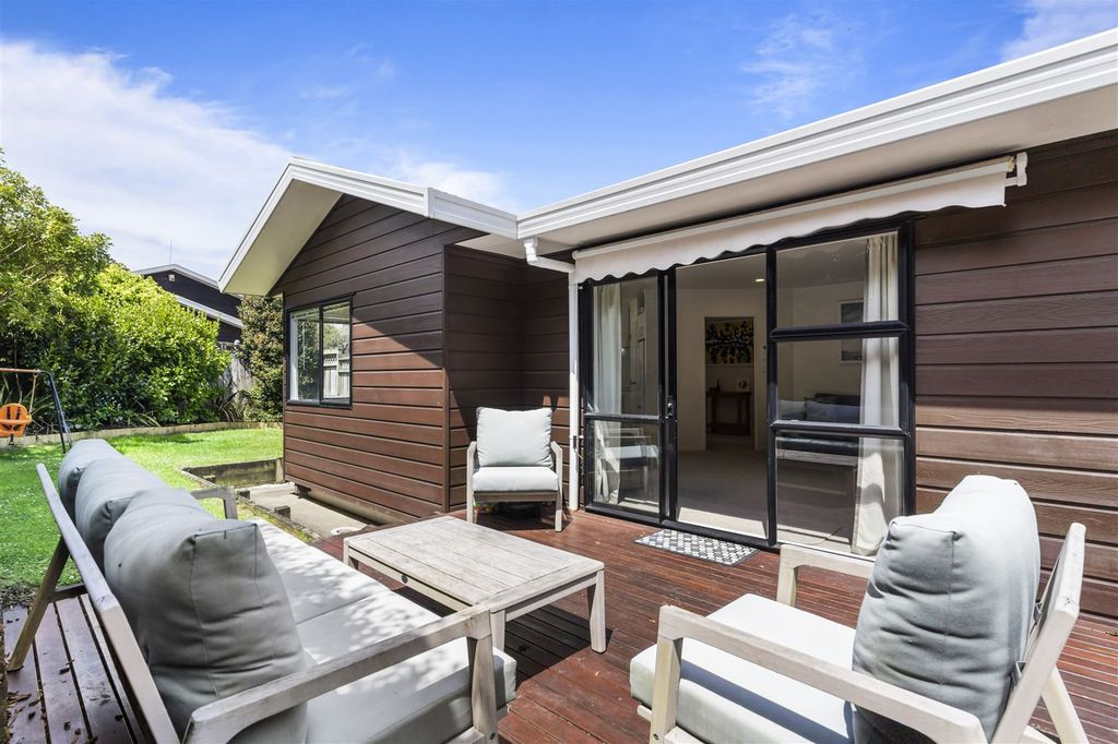 Property value 2/7 Heathglen Place, Bayview realestate.co.nz