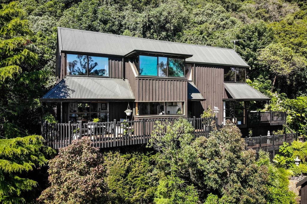 Sold 65 Irvine Road, The Cove realestate.co.nz