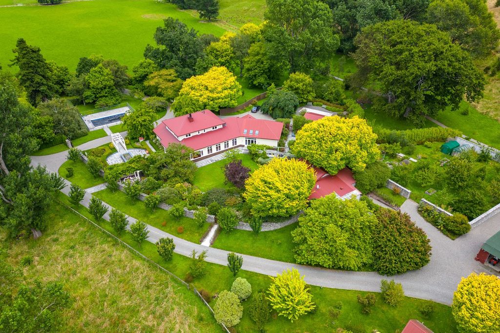 Property value 4195 Masterton Castlepoint Road, Tinui realestate.co.nz