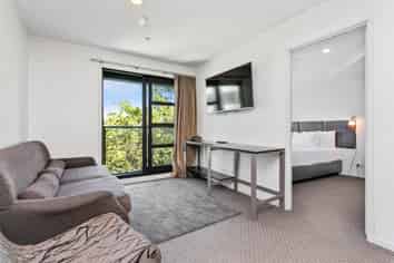 5A/6 St Martins Lane, Grafton
